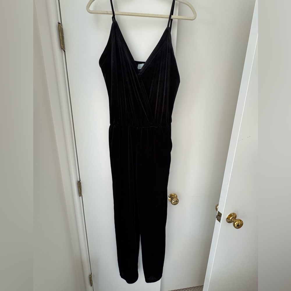 Black Velvet Jumpsuit w Pockets